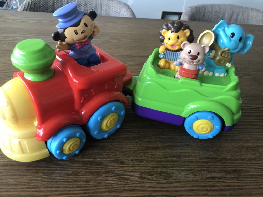 Comboio com animais de circo sonoro