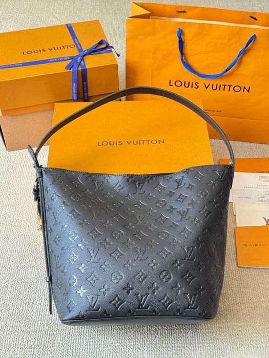 Grande bolsa de couro LV all inbb preta