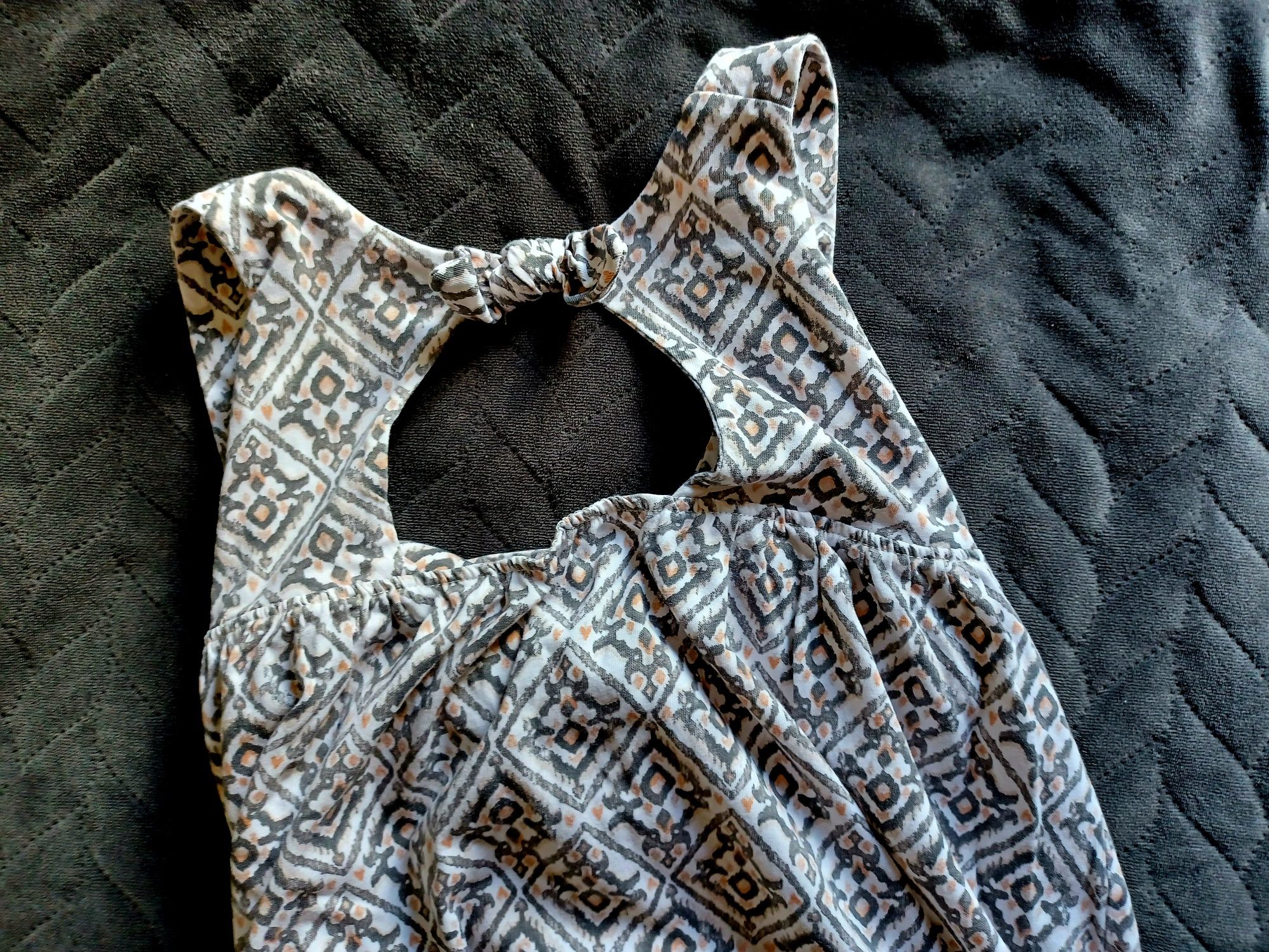Komplet sukienka, legginsy torebka rozmiar 134