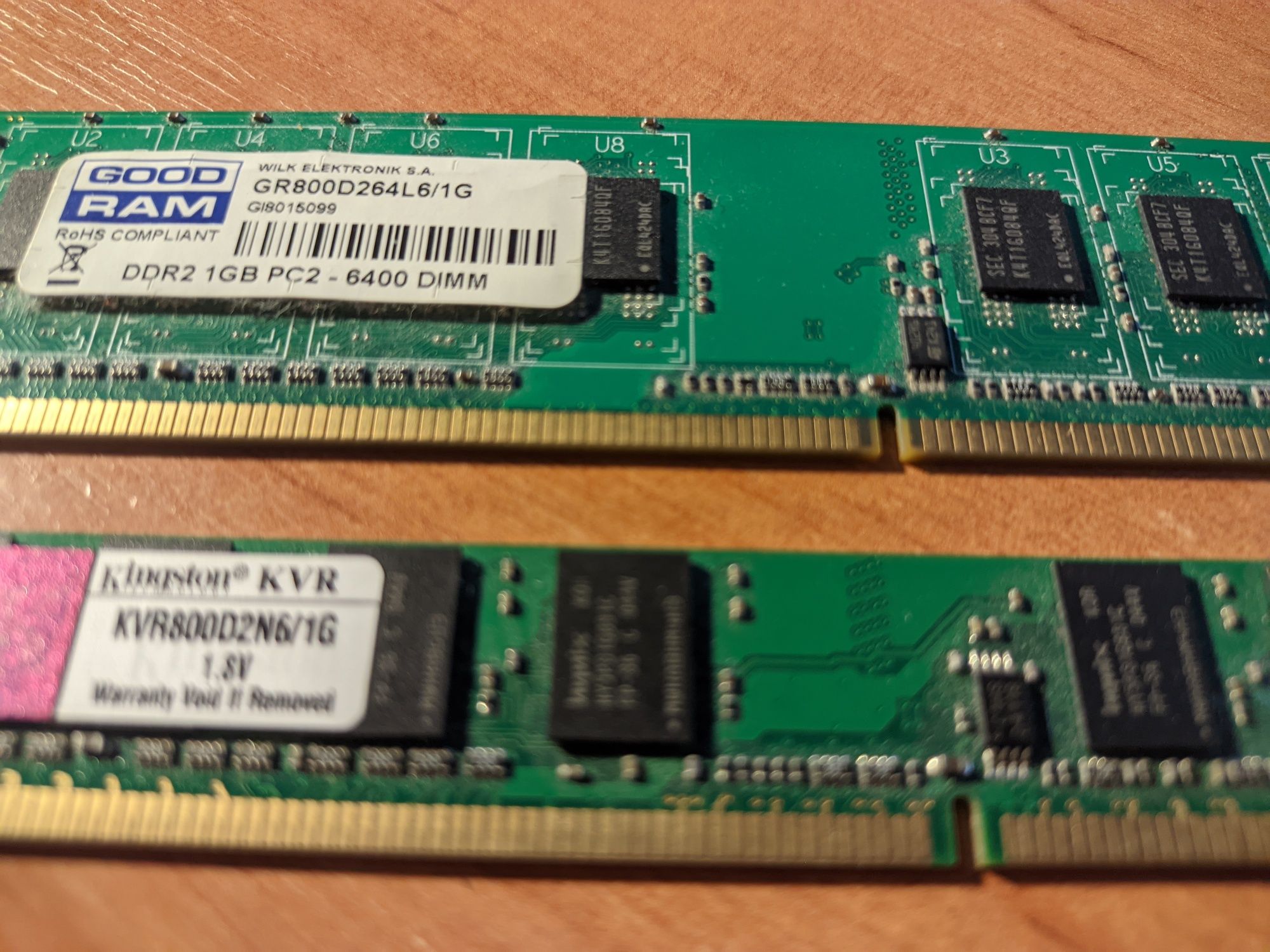 Оперативная память DDR2 1 Gb.