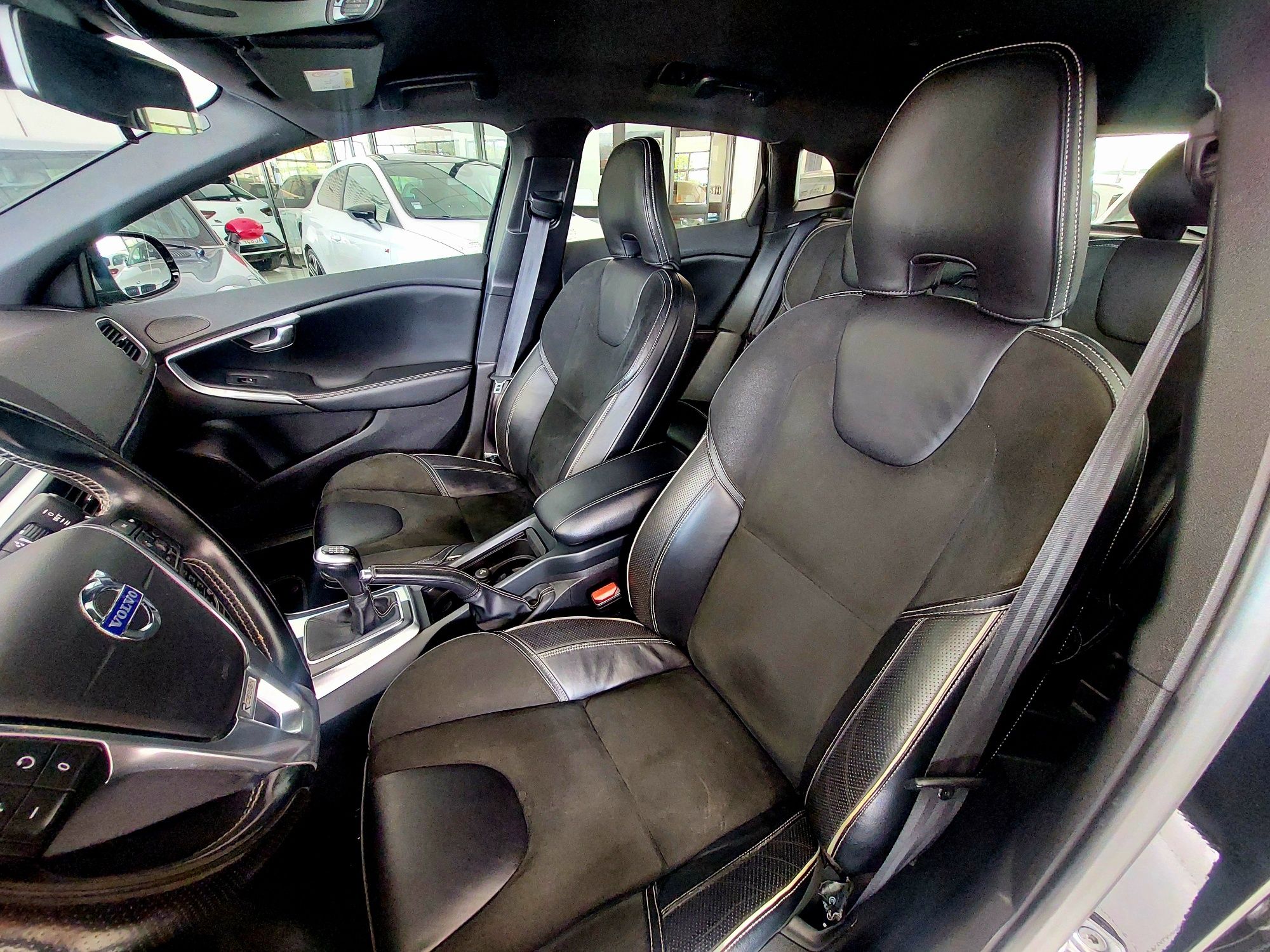Volvo V40 D4 190cv R-Design