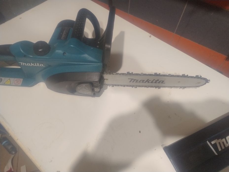 Pilarka łańcuchowa Makieta UC3020A 180/w