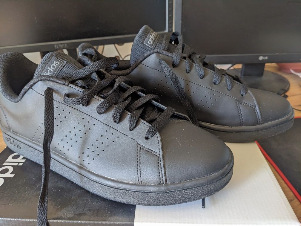 Кросівки Adidas оригінали, розмір 42