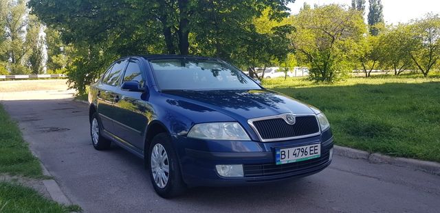 Продам Шкода Октавия 1,6MPI Автомат