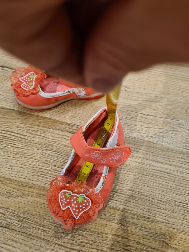 Buty butki dziewczęce 21