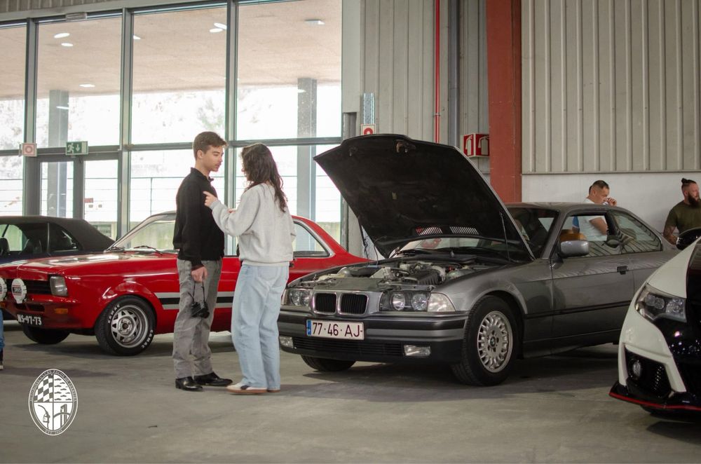 1992 BMW E36 318is coupe