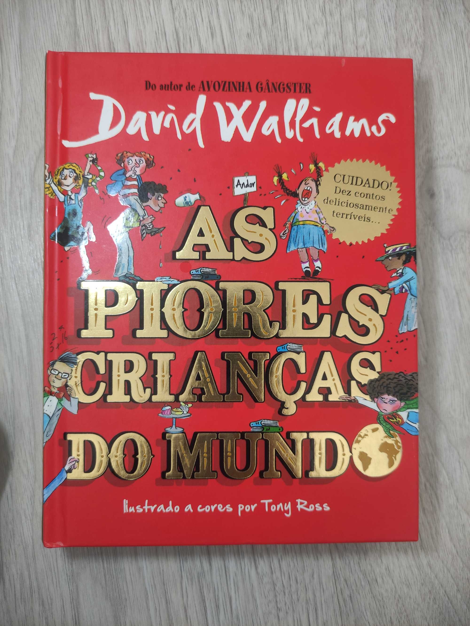 Vários livros para Adolescentes