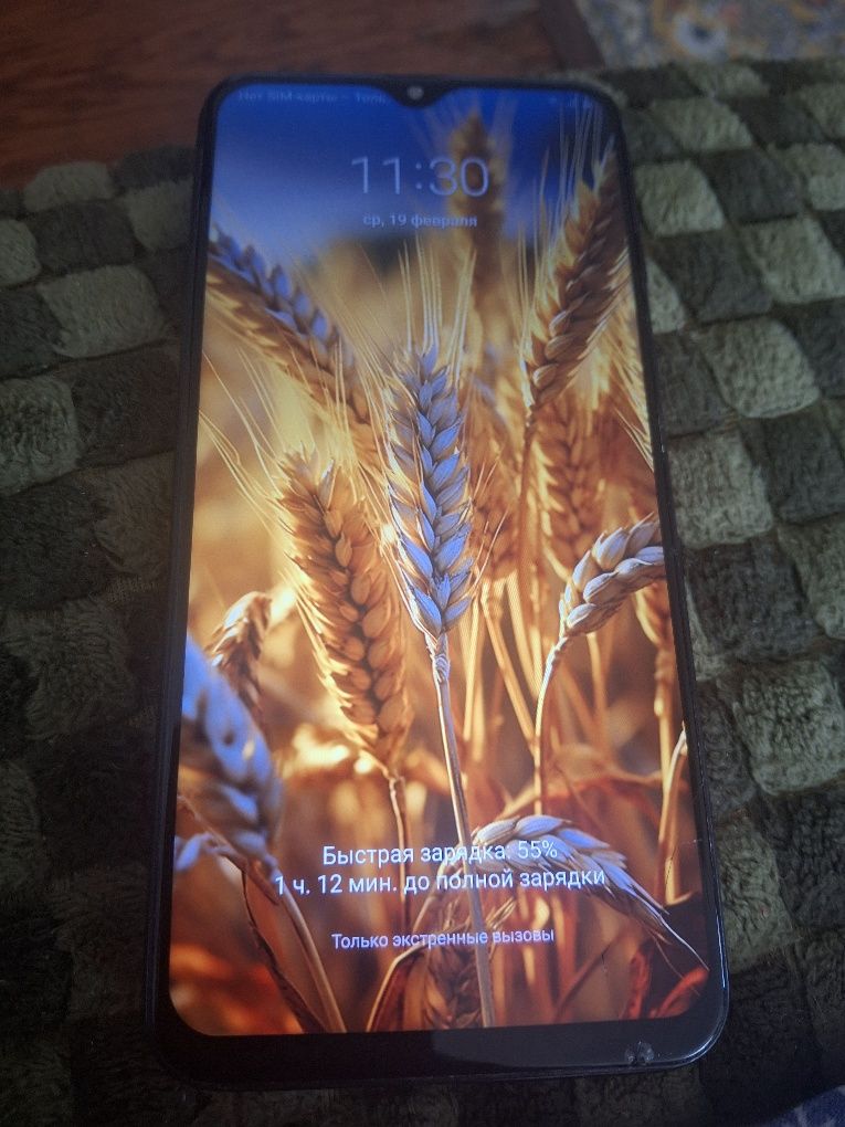 Samsung M20.Самсунг