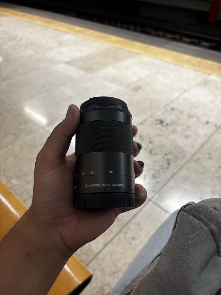 Canon EF M 55 200