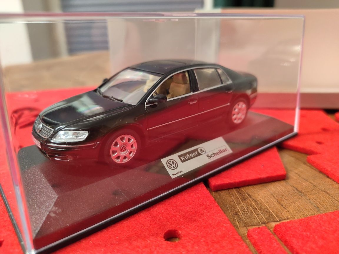Model VW paheron skala 1:43