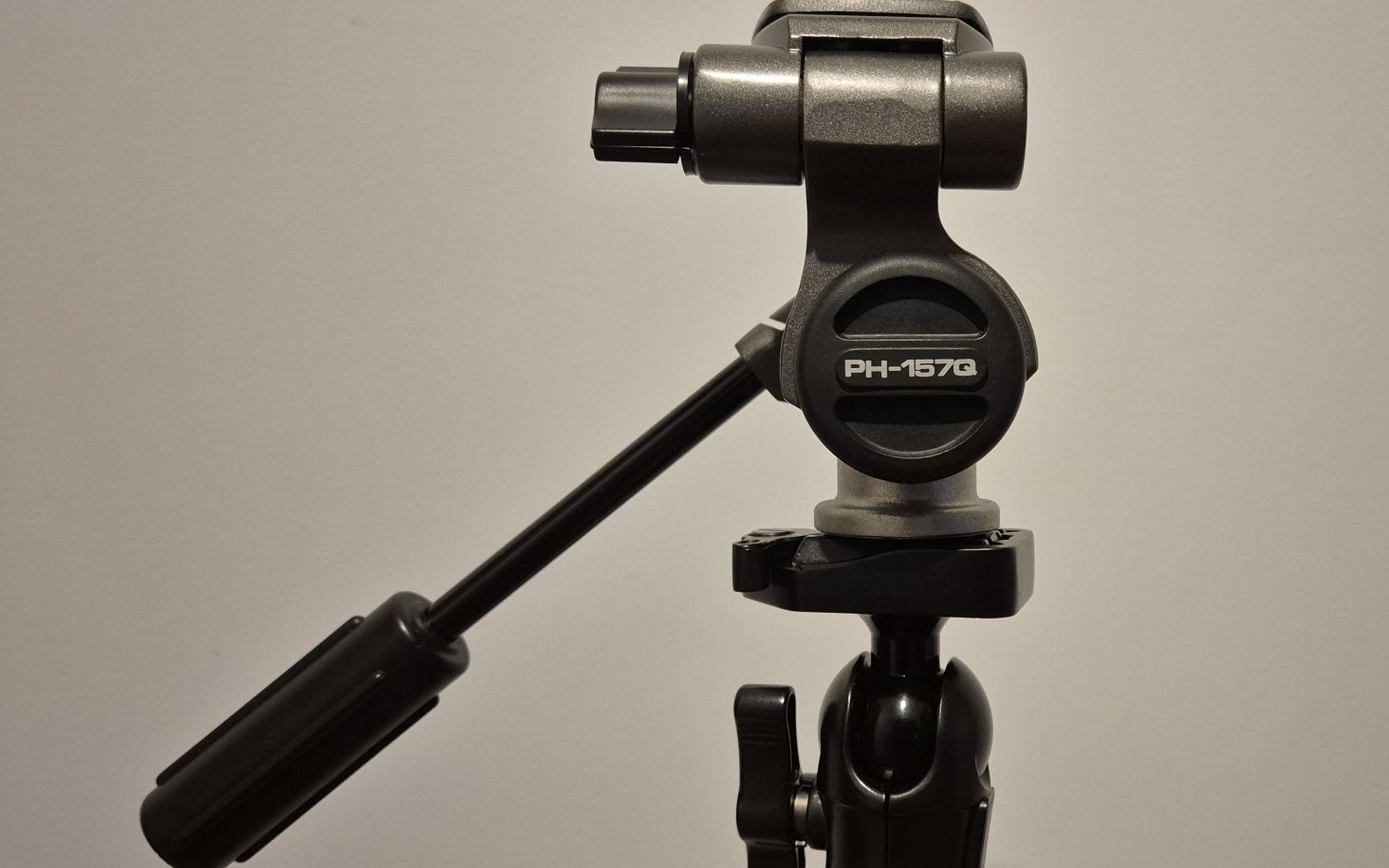 Statyw tripod Velbon Sherpa 600R, głowica Velbon PH-157Q