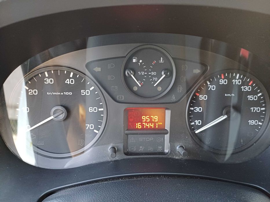 Carrinha PEUGEOT PARTNER II 1.6 HDI 75 cv 3L de 2016