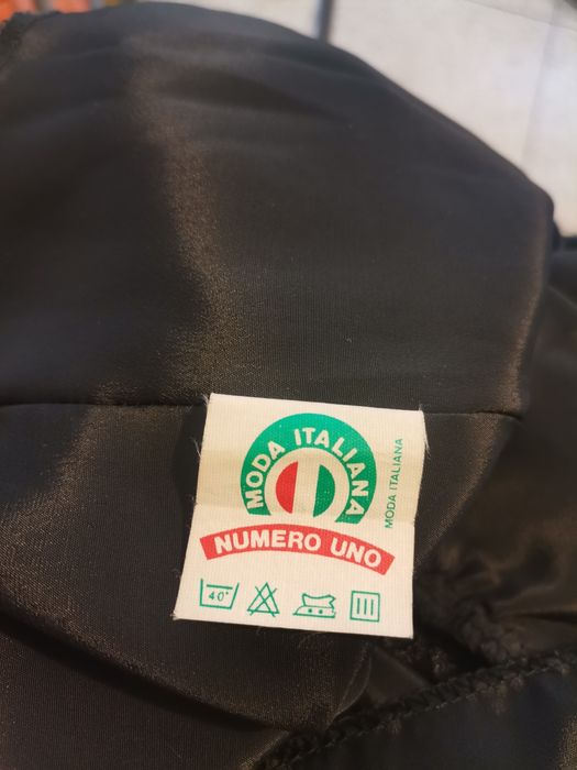 Czarny koronkowy żakiet