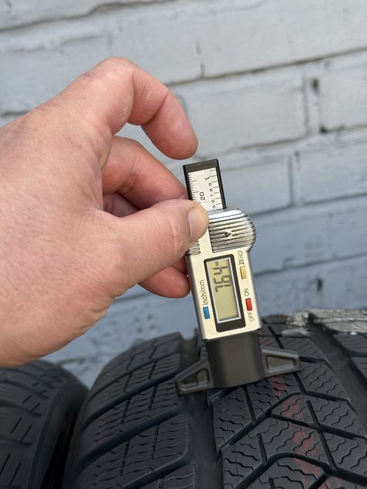 Топова шина‼️Pirelli SottoZero3 97H 225/55 r17 8мм 2024рік