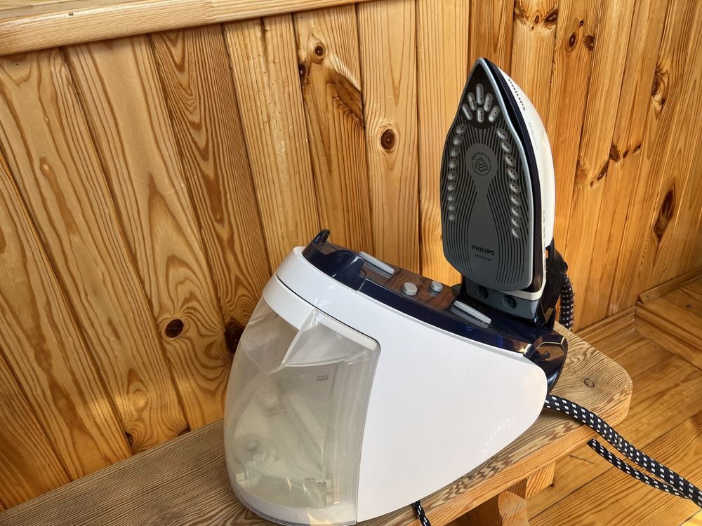 Праска з парогенератором Philips PerfectCare gs9920