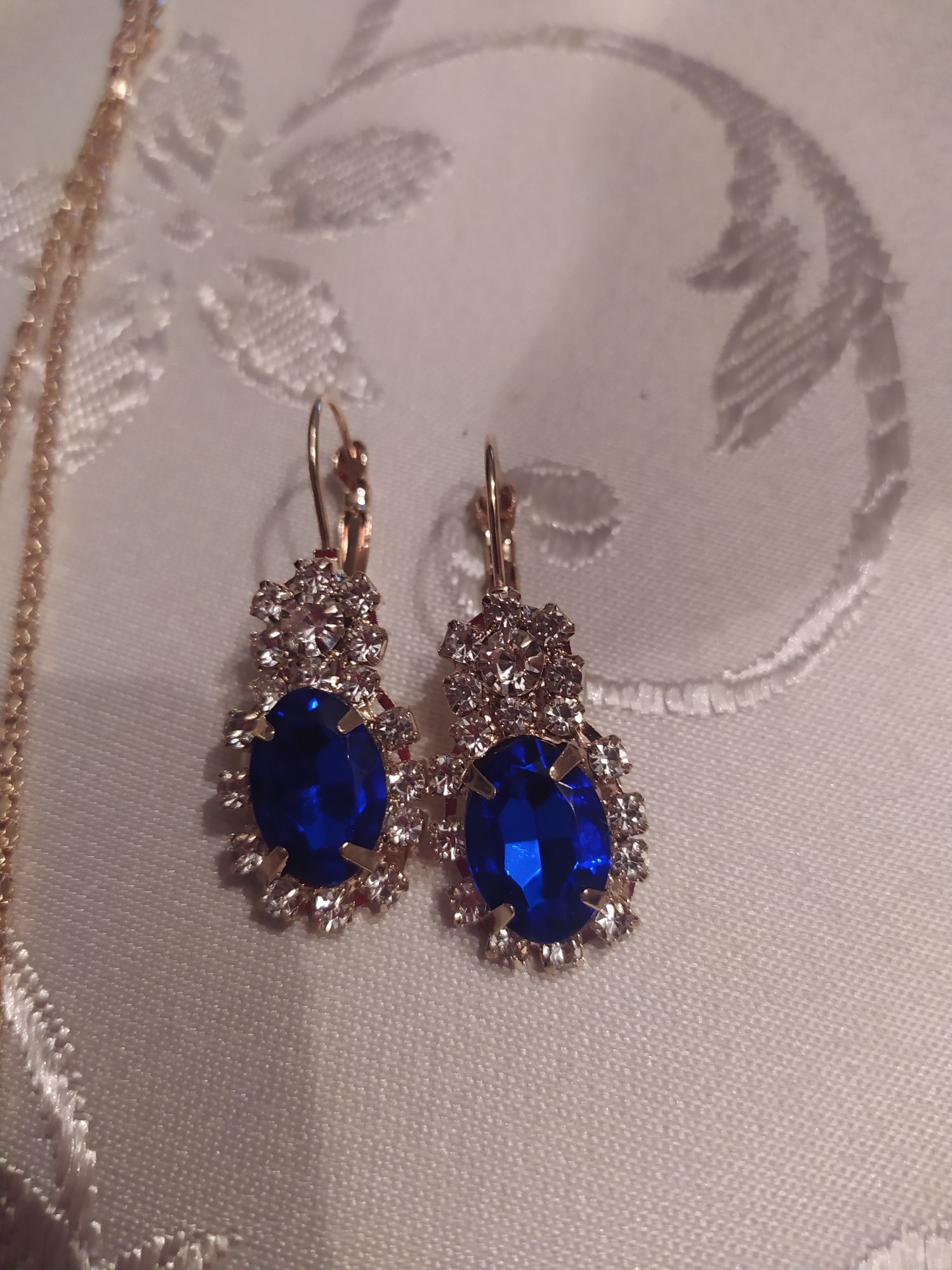 Piękny niebieski komplet biżuterii