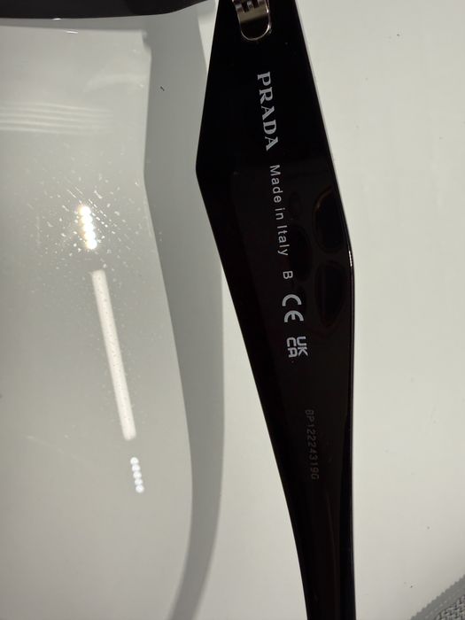 Оригинальные солнцезащитные очки Prada Size 55