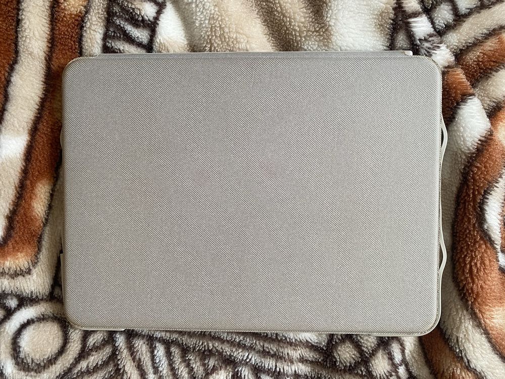 Etui Logitech Combo Touch Ipad pro 11