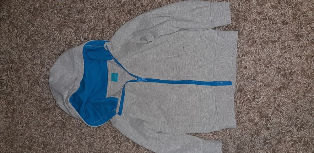 Bluza dla chłopca r.104 Stan idealny.