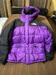 The North Face himalayan пуховик фиолетовый