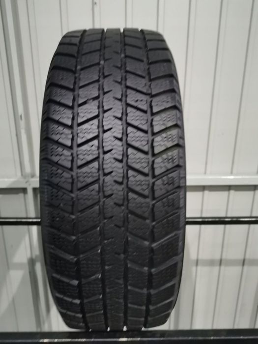 1x GT Radial Champiro Winterpro 175/55R15 2396