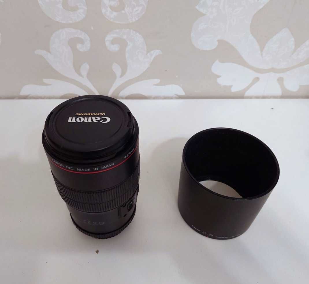 Objektyw  Canon EF 100 mmf/2. 8L.