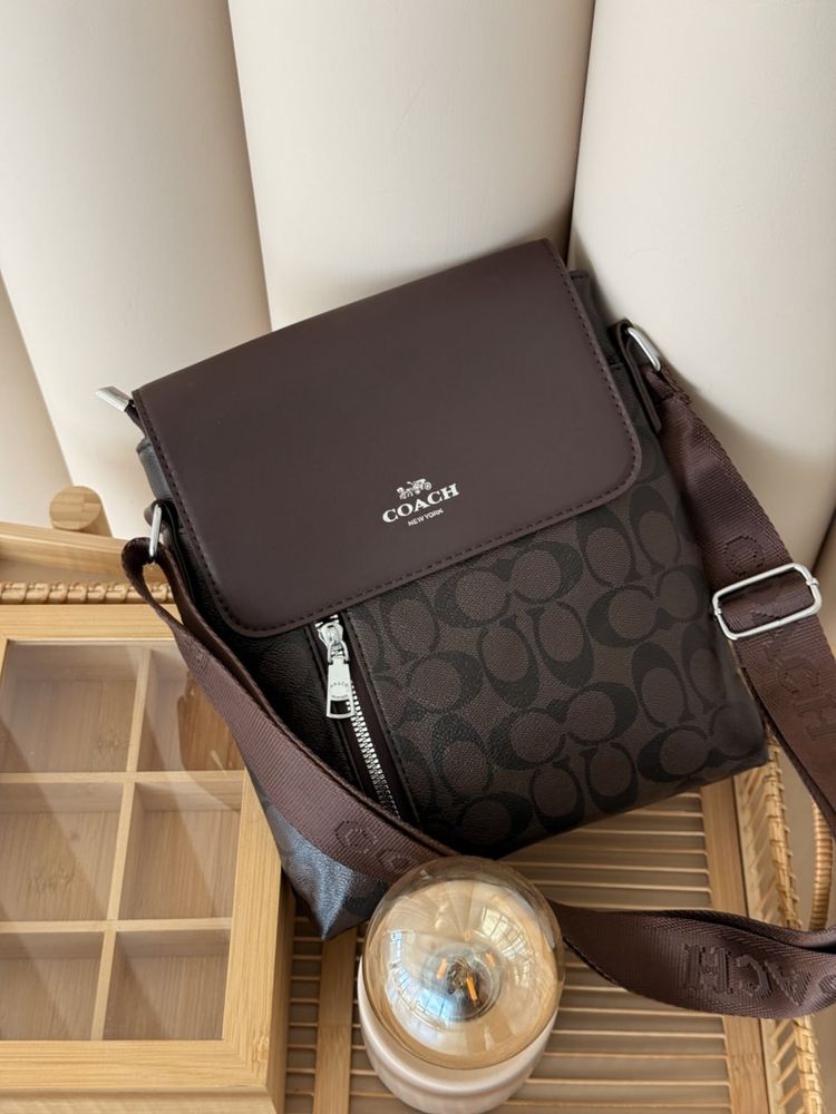 Сумка-мессенджер Coach чоловіча через плече