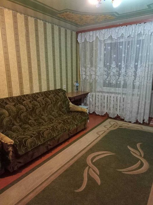 здаю кімнату 16 м.кв в 3-х кім. квар.  р-н Промавтоматики, біля АТБ