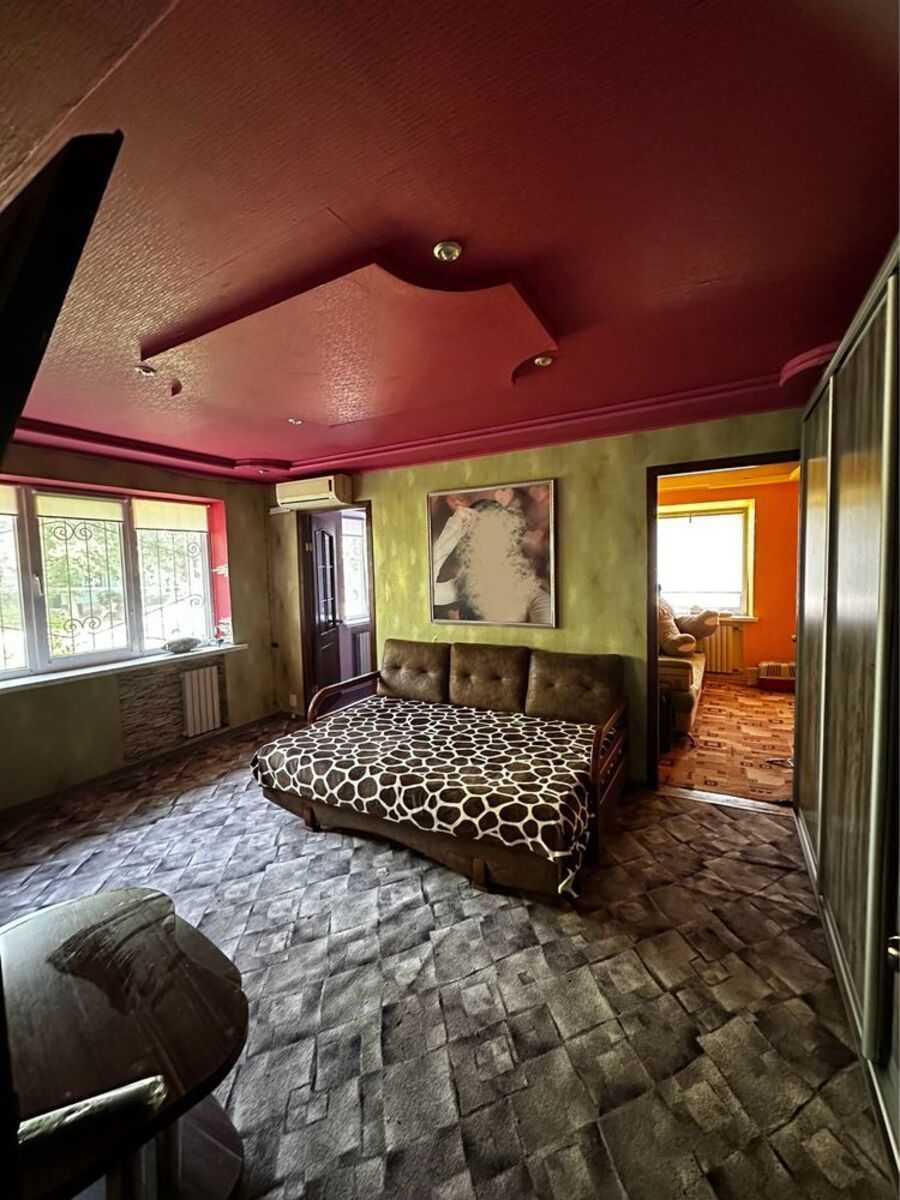 Продаж 3-кмн квартири, АТК (213-140-160)