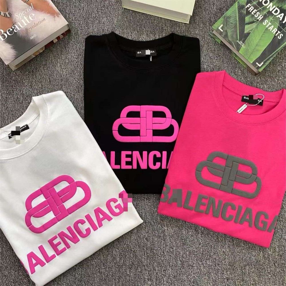 Футболка Balenciaga