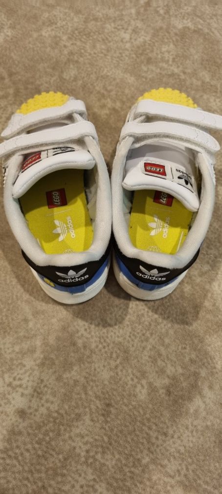 Sapatilhas adidas super star-LEGO
