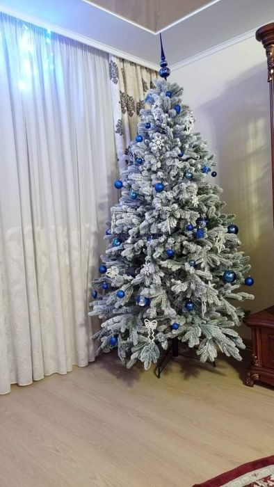 Ковалівська засніжена. Лита ялинка