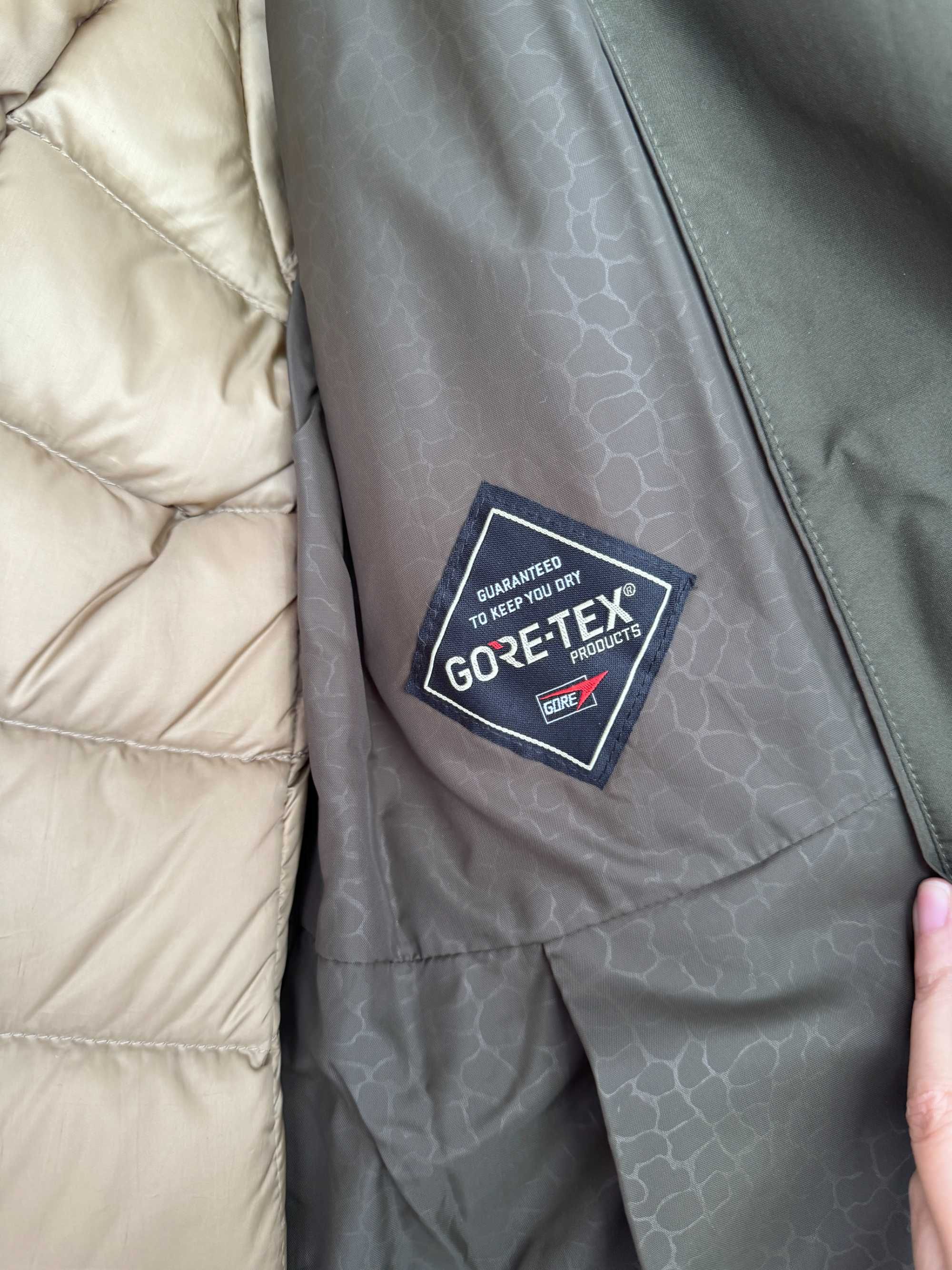 Zielona dwuczęściowa kurtka wiatro- i wodoodporna Gore-tex