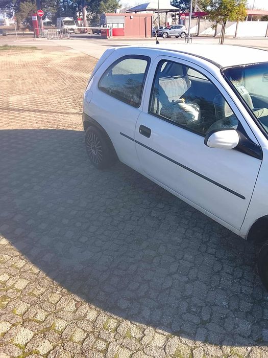 Vendo ou troco Opel Corsa 1.2 a gasolina impecável de mecânica inte