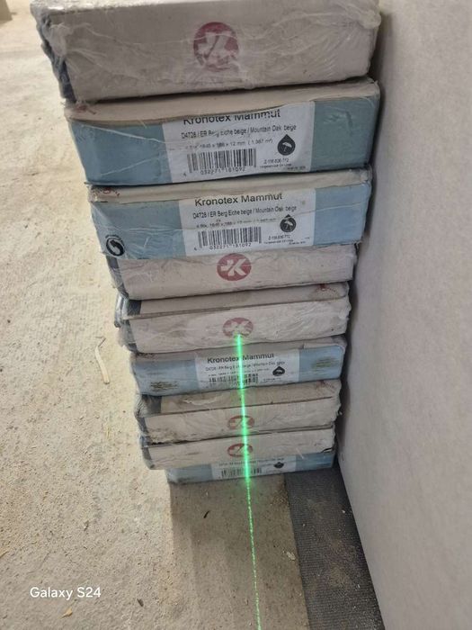 Kronotex mammut 12,5m podlogi