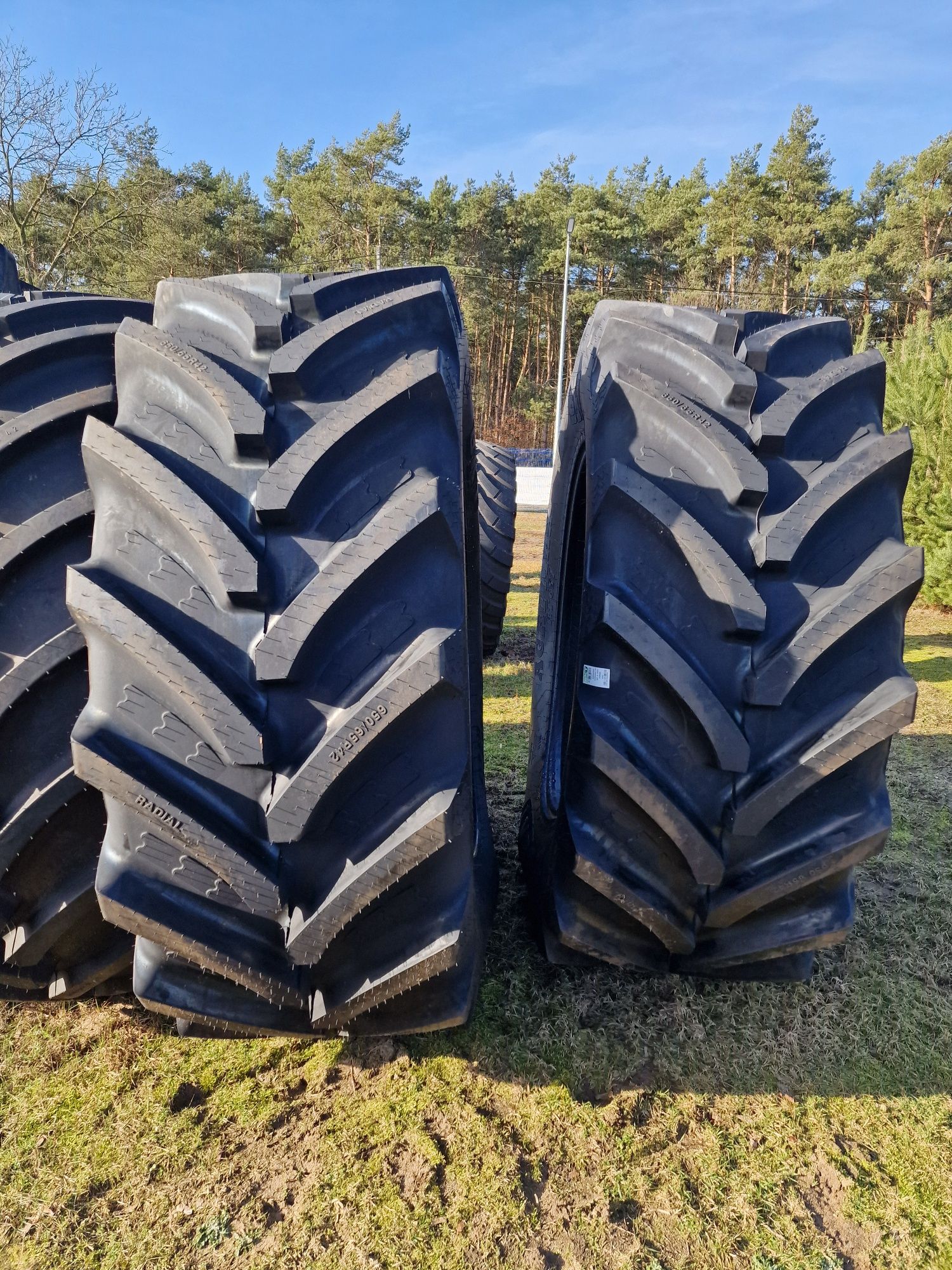 OPONY 650/65R42 Bkt Agri Max RT 657