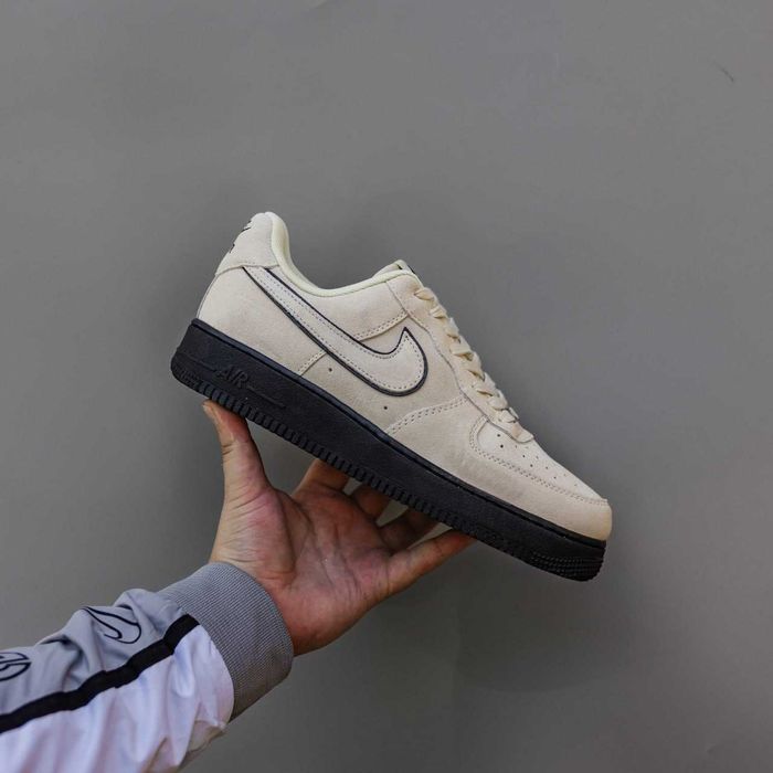 Чоловічі демісезнні кросівки Nike Air Force Low (бежеві) 3140