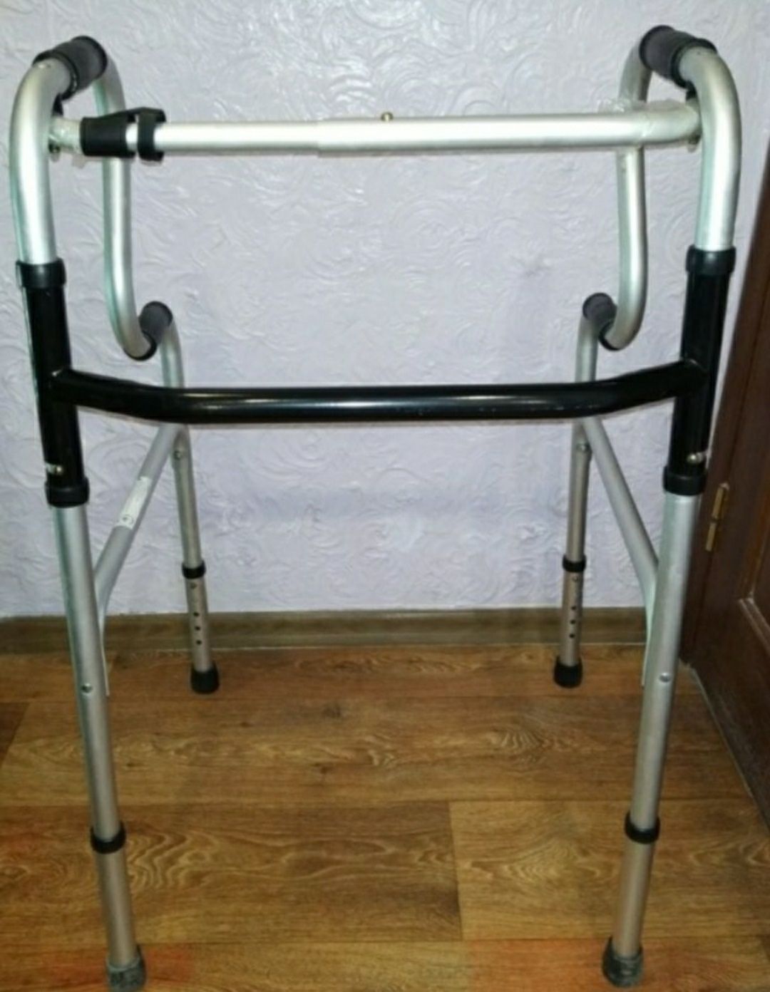 Ходунки для реабилитации после травмы,инвалидов,пожилых людей