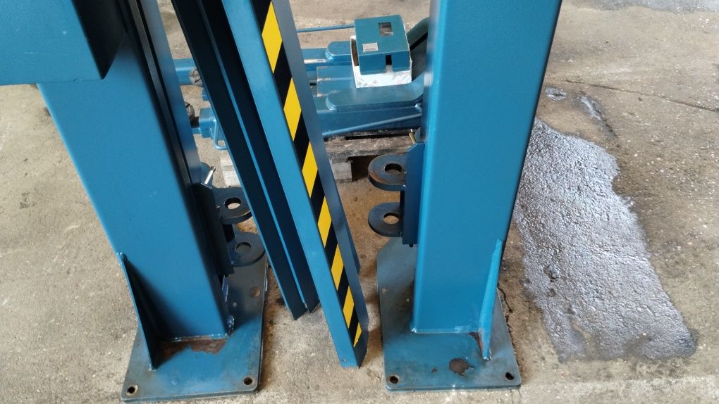 Podnośnik dwukolumnowy NUSSBAUMA 3.5t hydrauliczny warsztatowy samocho