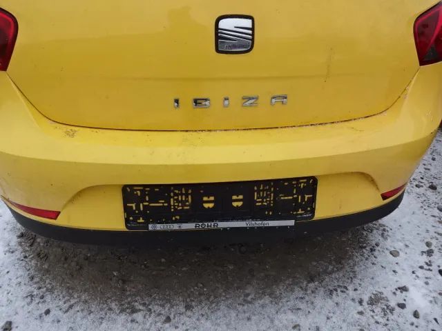 Tylny zderzak Seat Ibiza IV LS1A 5-drzwi