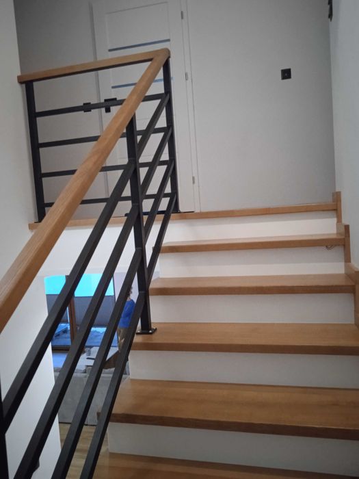 Schody drewniane na beton