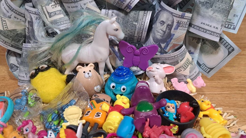 Іграшки з кіндерів