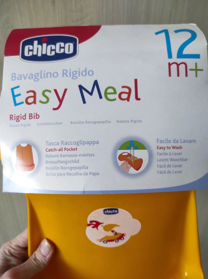 Chicco Нагрудник з кишенькою, слюнявчик , новий.