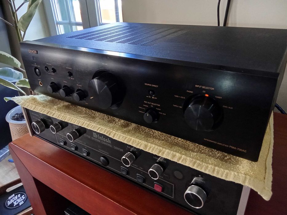 Amplificador Denon pma-700ae