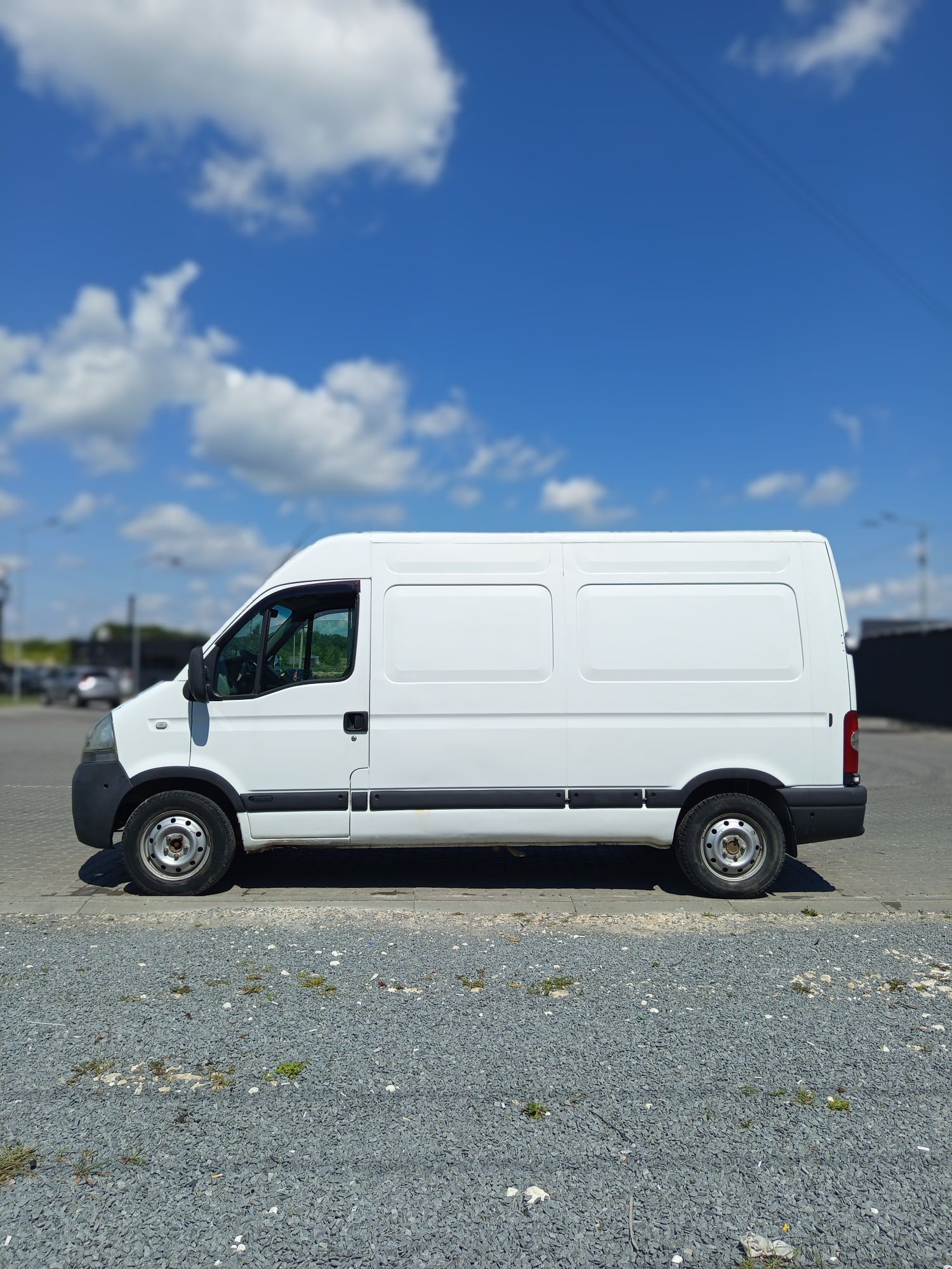 Nissan Interstar 2005p. 3.0dci