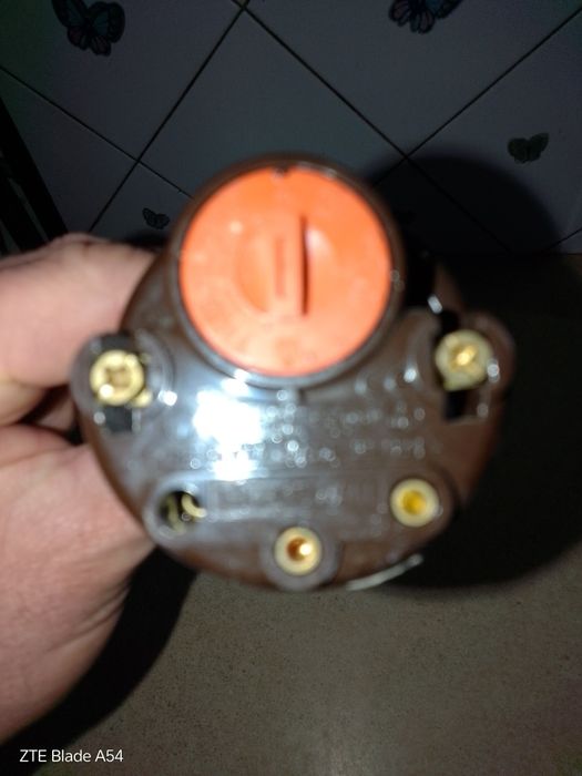 Отдам водонагреватель