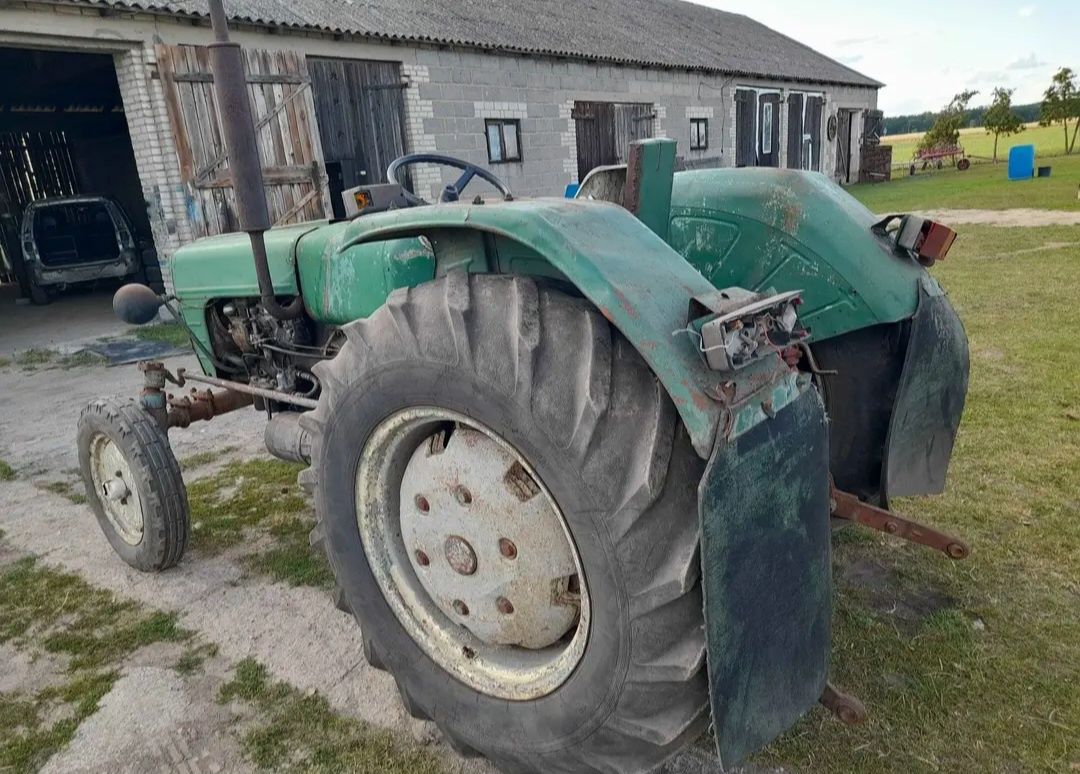 Sprzedam Ursusa C 4011 stan dobry