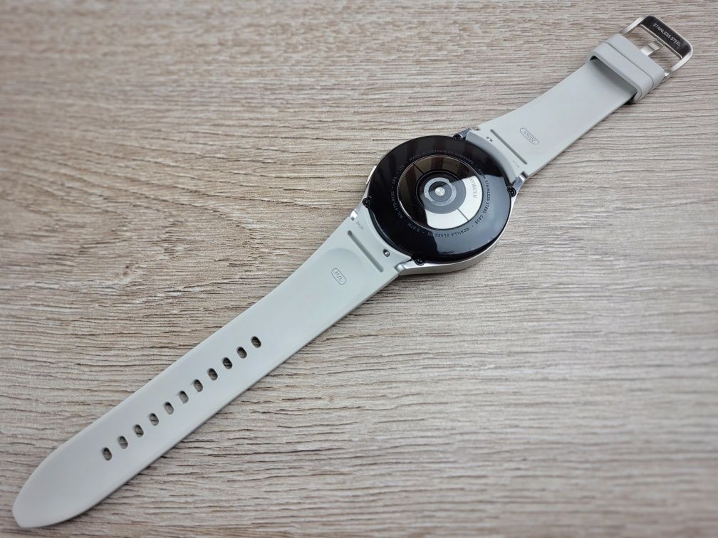 Смарт-годинник Samsung Galaxy Watch4 Classic 46mm LTE Silver (SM-R895)