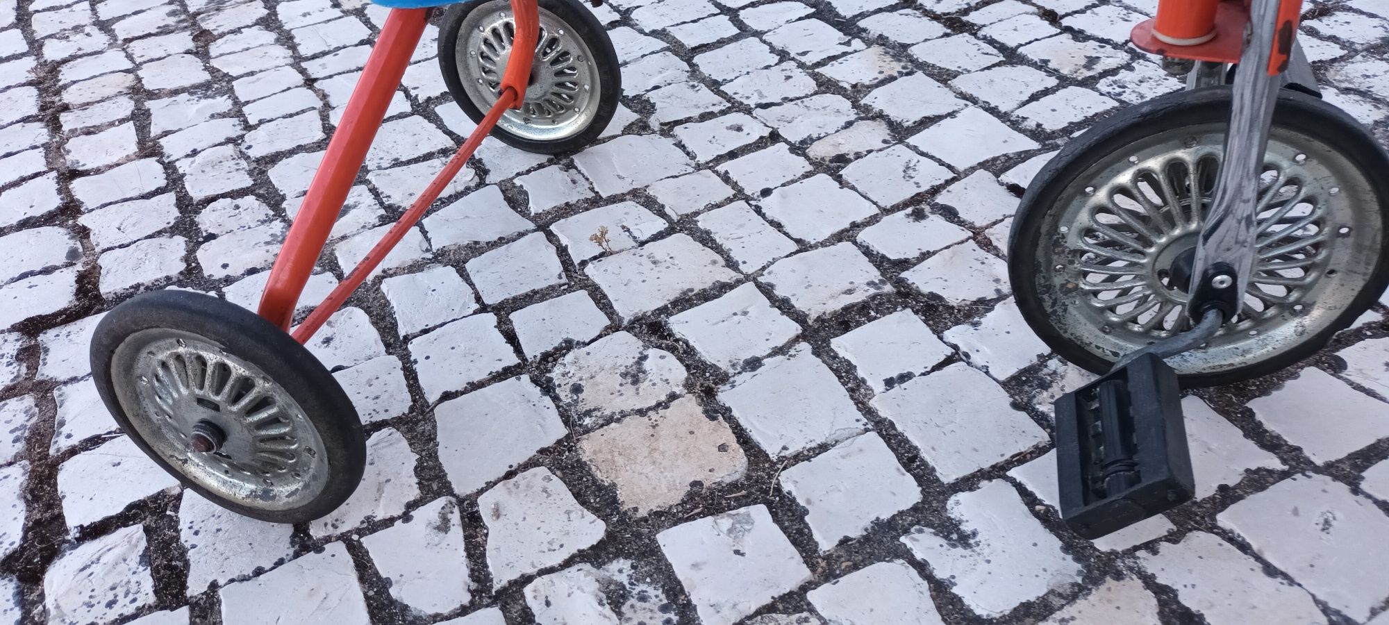 Triciclo de criança,  anos 80.