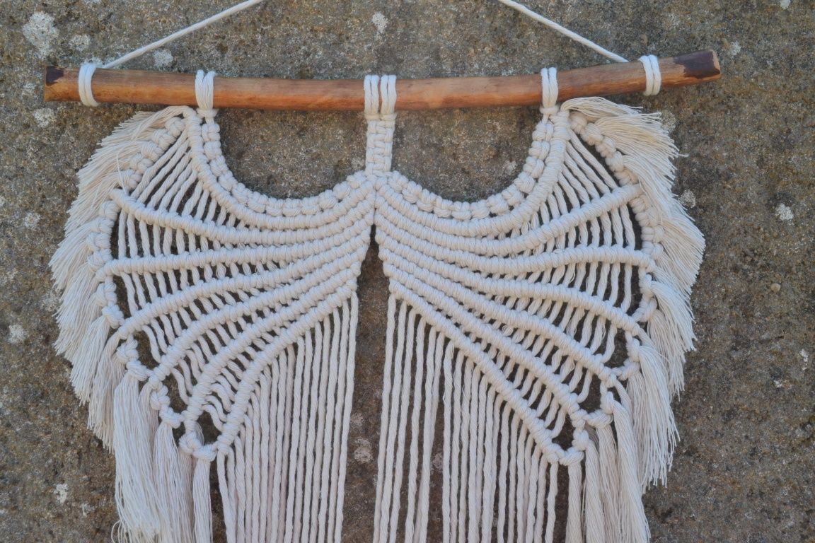 Painel em Macramé - Asas de anjo